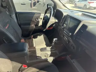 Nissan Frontier 2024 4x4 PRO-4X 4dr Crew Cab 5 ft. SB
