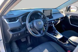 Toyota RAV4 2024 LE 4dr SUV