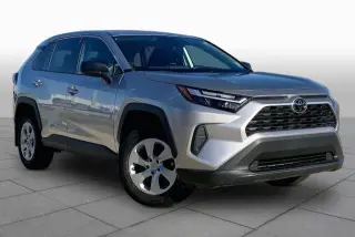 Toyota RAV4 2024 LE 4dr SUV