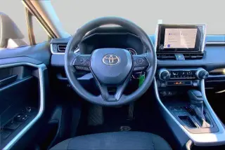 Toyota RAV4 2024 LE 4dr SUV