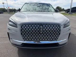 Lincoln Corsair 2024 AWD Premiere 4dr SUV