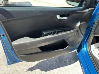 Kia Rio 2023 S Sedán 4 puertas