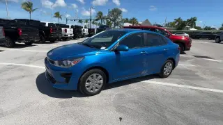 Kia Rio 2023 S Sedán 4 puertas