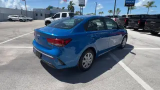 Kia Rio 2023 S Sedán 4 puertas