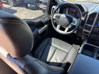 Ford F-350 Super Duty 2020 4x4 Lariat 4dr Crew Cab 6.8 ft. SB SRW Pickup