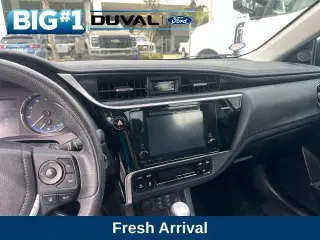 Toyota Corolla 2017 XLE 4dr Sedán