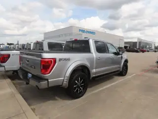 Ford F-150 2023 4x4 XLT 4 puertas SuperCrew 5.5 pies SB