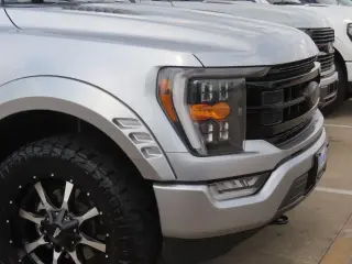 Ford F-150 2023 4x4 XLT 4 puertas SuperCrew 5.5 pies SB