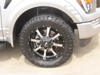 Ford F-150 2023 4x4 XLT 4 puertas SuperCrew 5.5 pies SB