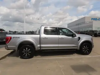 Ford F-150 2023 4x4 XLT 4 puertas SuperCrew 5.5 pies SB