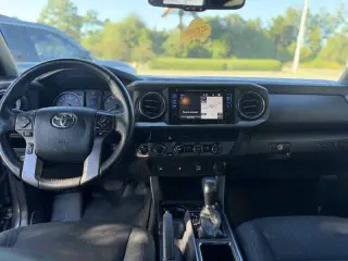 Toyota Tacoma 2017