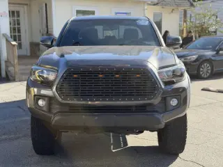 Toyota Tacoma 2017