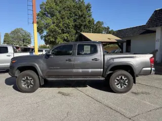 Toyota Tacoma 2017