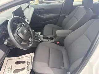 Toyota Corolla 2023 LE Sedán 4 puertas
