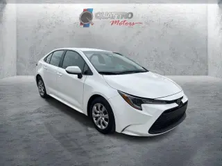Toyota Corolla 2023 LE Sedán 4 puertas