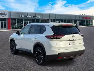 Nissan Rogue 2026 AWD Dark Armor 4dr Crossover