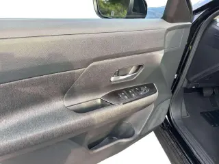 Nissan Kicks 2026 AWD SV 4dr Crossover