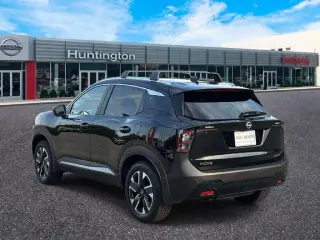 Nissan Kicks 2026 AWD SV 4dr Crossover