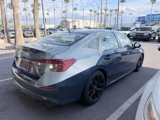 Honda Civic 2025 Sport sedán de cuatro puertas