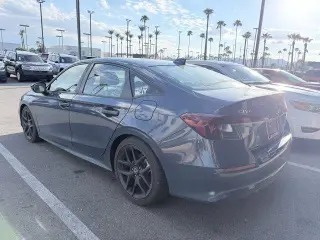 Honda Civic 2025 Sport sedán de cuatro puertas