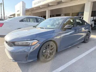 Honda Civic 2025 Sport sedán de cuatro puertas