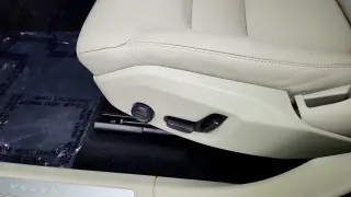 Volvo XC60 2024 AWD B5 Plus Dark Theme 4dr SUV