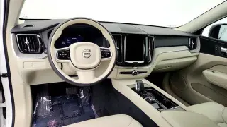 Volvo XC60 2024 AWD B5 Plus Dark Theme 4dr SUV