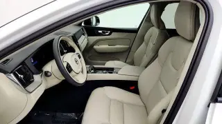 Volvo XC60 2024 AWD B5 Plus Dark Theme 4dr SUV