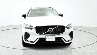 Volvo XC60 2024 AWD B5 Plus Dark Theme 4dr SUV