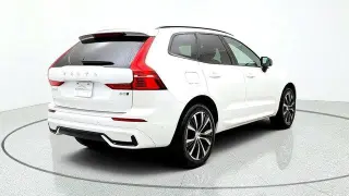 Volvo XC60 2024 AWD B5 Plus Dark Theme 4dr SUV