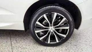 Volvo XC60 2024 AWD B5 Plus Dark Theme 4dr SUV