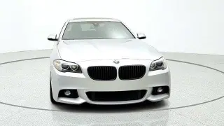 BMW Serie 5 2016 550i 4dr Sedán
