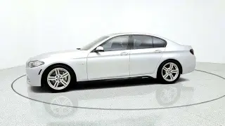 BMW Serie 5 2016 550i 4dr Sedán