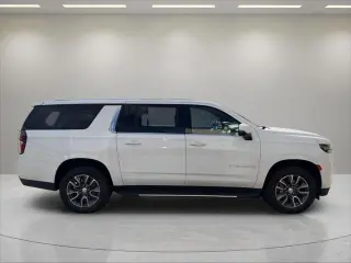 Chevrolet Suburban 2023 4x4 LT 4dr SUV