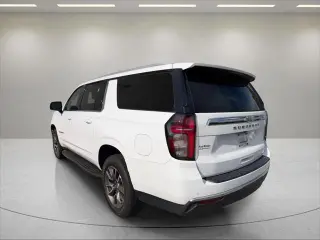 Chevrolet Suburban 2023 4x4 LT 4dr SUV