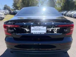 Volvo S60 2020 AWD T6 Momentum 4dr Sedán