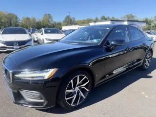 Volvo S60 2020 AWD T6 Momentum 4dr Sedán
