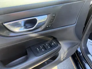 Volvo S60 2020 AWD T6 Momentum 4dr Sedán