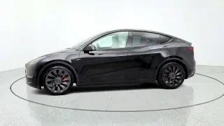 Tesla Model Y 2021 AWD Performance 4dr Crossover