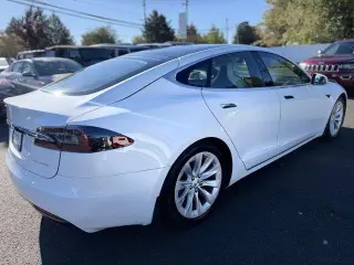 Tesla Model S 2020 AWD versión de largo alcance Plus 4 puertas Liftback