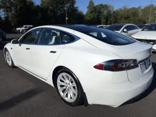 Tesla Model S 2020 AWD versión de largo alcance Plus 4 puertas Liftback