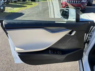 Tesla Model S 2020 AWD versión de largo alcance Plus 4 puertas Liftback