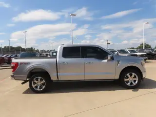 Ford F-150 2022 4x4 King Ranch 4dr SuperCrew 6.5 ft. SB