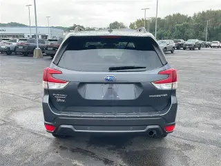 Subaru Forester 2021 con tracción en las fourazones limitada 4dr Crossover