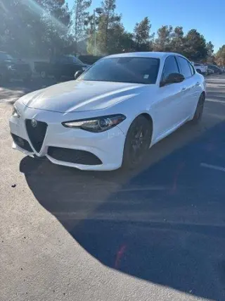 Alfa Romeo Giulia 2019 Base 4dr Sedán