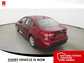 Toyota Corolla Híbrido 2025 LE 4dr Sedán