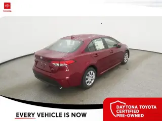 Toyota Corolla Híbrido 2025 LE 4dr Sedán