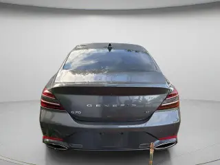 Genesis G70 2022 3.3T Estándar 4dr Sedán