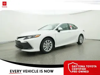 Toyota Camry 2024 LE 4dr Sedán
