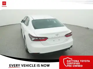 Toyota Camry 2024 LE 4dr Sedán